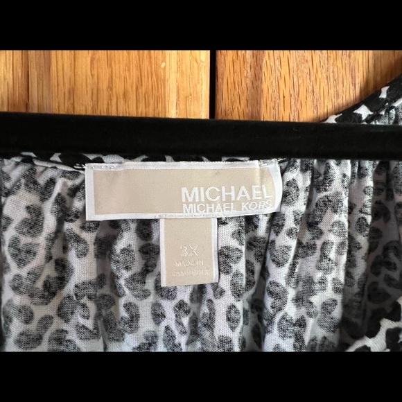 Michael Kors Blouse - Picture 2 of 2